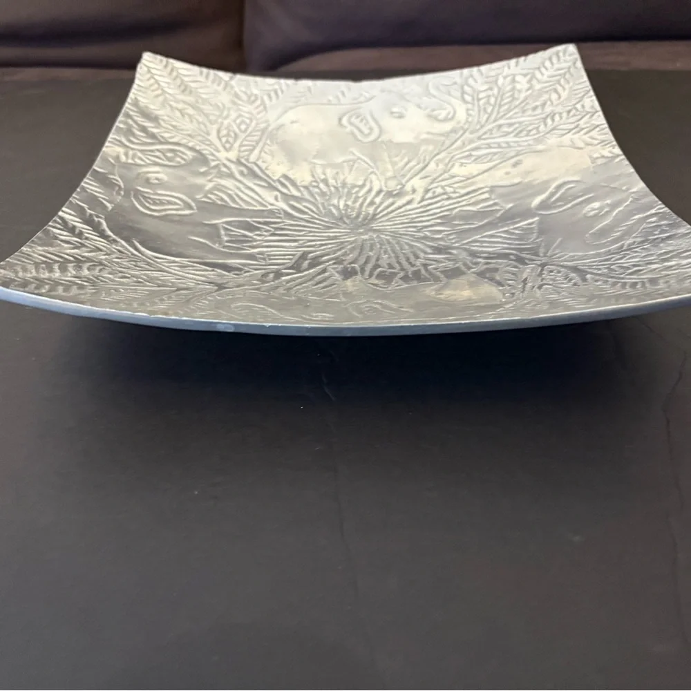 Aluminum Metal Plate/Tray w Elephant Design-9 1/2” x 9 1/2”.Made in India